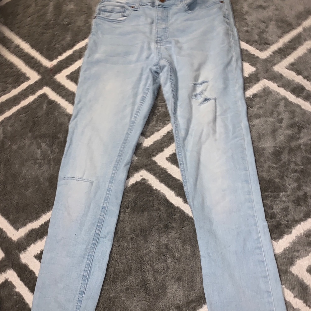 Ripped jeans